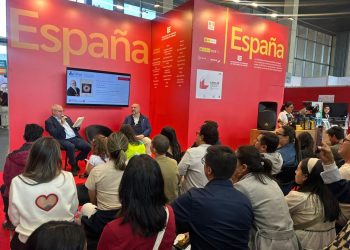 Presentan libro de Alfonso Quiñones en la Feria Internacional del Libro de Bogotá