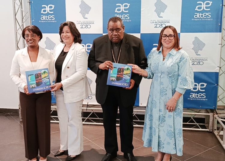 Presentan “Plan Estratégico La Altagracia 2030” en un día histórico para la provincia