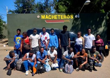 Ejército intercepta jeepeta con 16 inmigrantes indocumentados en Mao