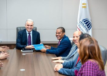 Silverio y Minerd abordan innovación educativa, ciclo básico universitario y formación de docentes del sistema preuniversitario