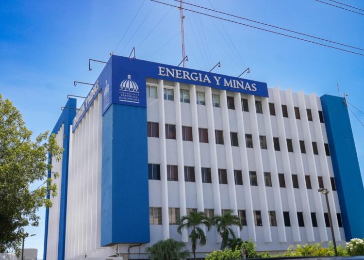 Energía y Minas aclara cuestionamientos sobre exasesor vinculado a GoldQuest