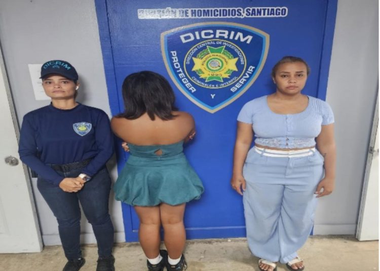 Localizan a dos adolescentes y una mujer reportadas como desaparecidas en Santiago