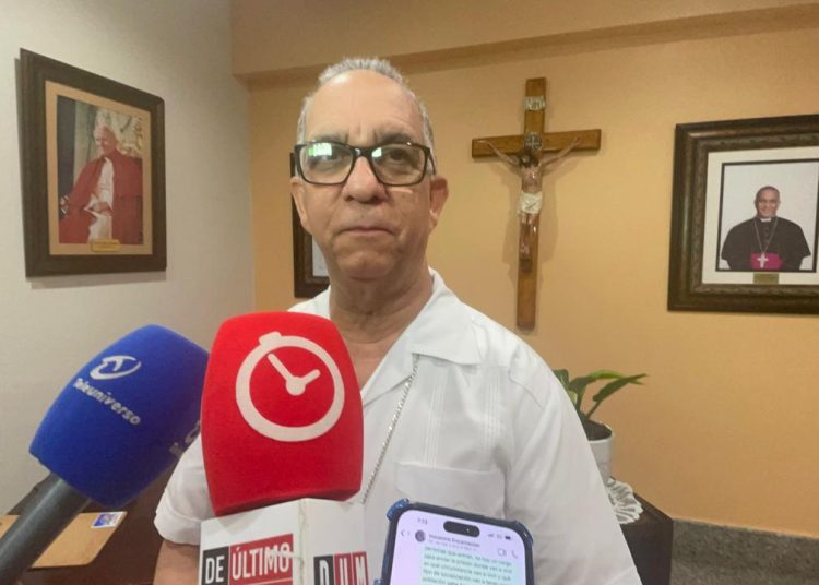 Ante aumento de feminicidios y violencia intrafamiliar, arzobispo de Santiago llama a rescatar los valores familiares