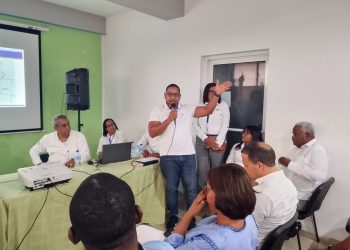 Diputado Jhon Contreras tronó contra EDEESTE por constantes apagones en Monte Plata