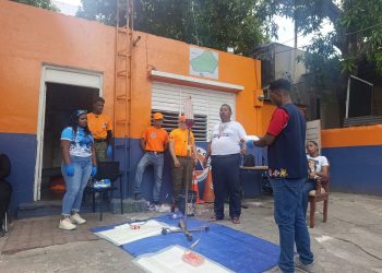 Defensa Civil de La Romana capacita personal voluntario, incluyendo estudiantes de las 60 Horas