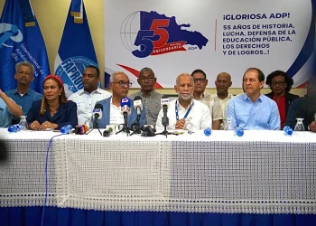ADP asegura que educación pública enfrenta amenazas de “mercantilización”; convocan seminario para debatir reforma educativa