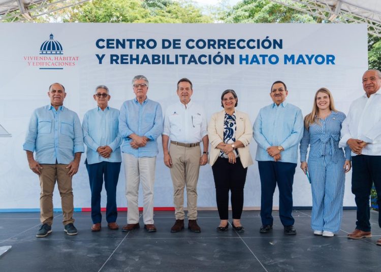 Ministro Ito Bisonó dejó iniciados los trabajos de construcción del Centro de Corrección y Rehabilitación Hato Mayor
