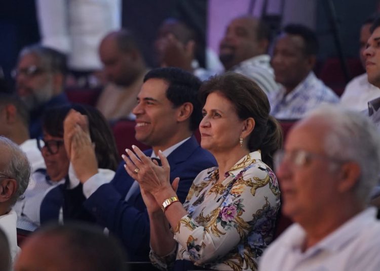 Raquel Peña y Roberto Ángel Salcedo inauguran el Primer Festival Cultural de la Región Enriquillo