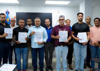 Productores reciben 90 certificados de bonificación para modernizar sistemas de riego