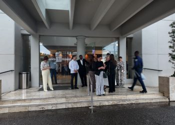 Con amplia presencia de policías y militares, velan restos del exjefe PN Rafael Antonio Tejeda