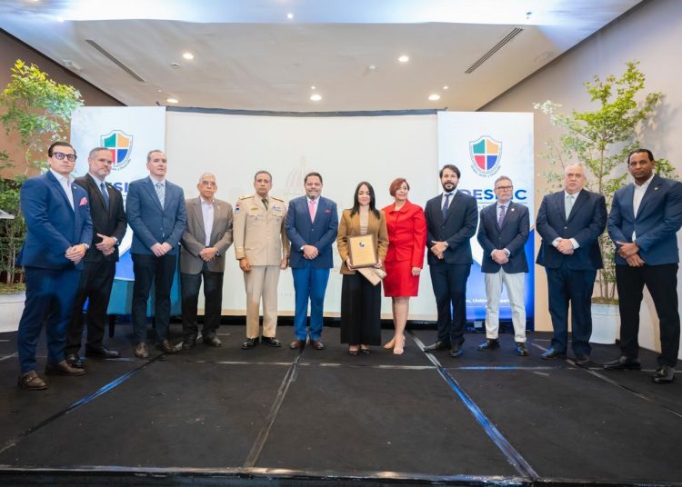 Empresas de seguridad resaltan impacto del sector en encuentro encabezado por Faride Raful