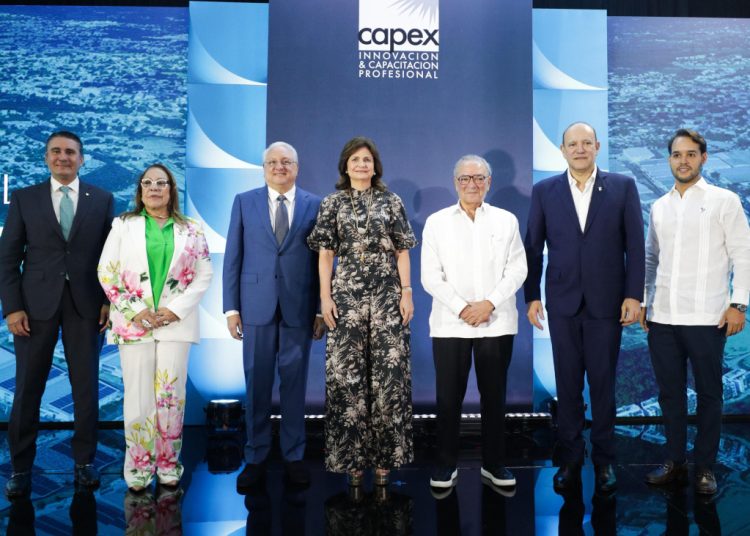 Raquel Peña participa en encuentro empresarial de Capex y resalta visión de futuro para RD