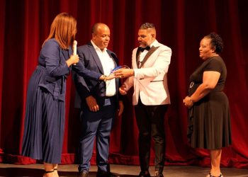 Regional 15 de Educación celebra su tercera Gala Regional “Travesía del Arte: De Quisqueya a Francia”