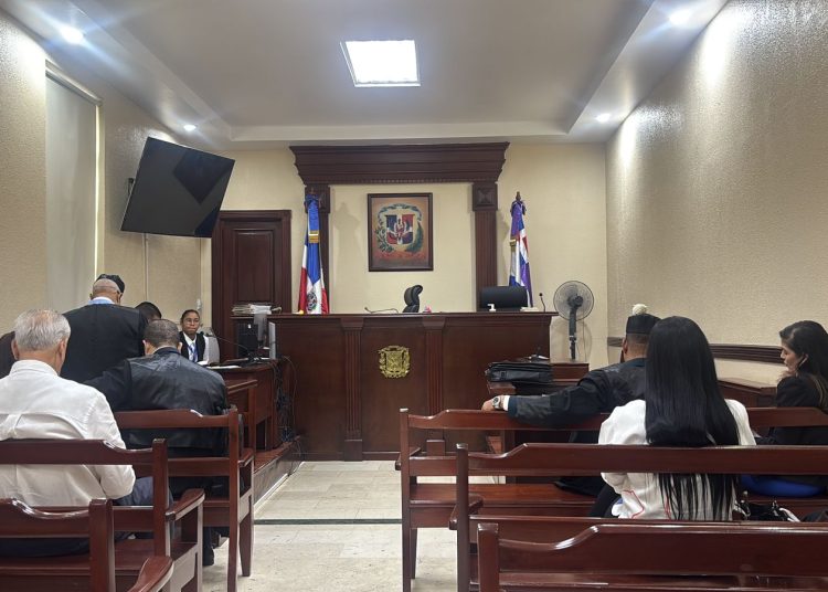 Magistrada recesa audiencia por cinco minutos en caso Gabi Desangles y Tamara Martínez
