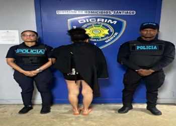 Policía encuentra a joven y adolescente desaparecidas en Santiago