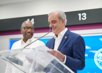 Abinader y rector Editrudis Beltrán inauguran histórica transformación de la UASD