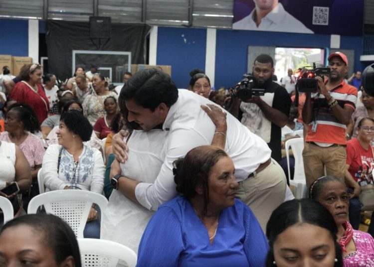 Raymond Rodríguez: “Nos enorgullece reconocer a tantas madres en su día”