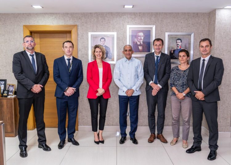 Francia y RD revisan avances de academia regional; presentan nuevos titulares de ALCORCA