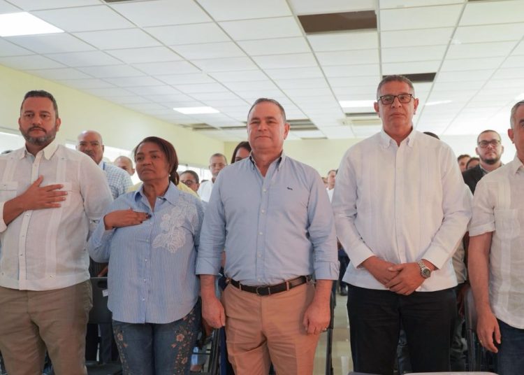 Agricultura juramenta miembros de la Comisión para la Coordinación y Dirección del Plan San Juan