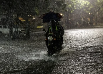 Ascienden a 18 los muertos en Kenia por lluvias torrenciales e inundaciones