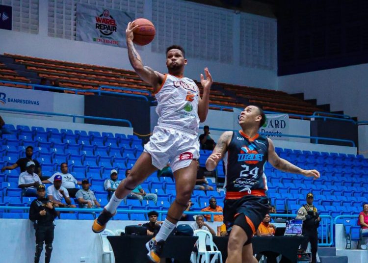 Yeison Colomé conduce triunfo de Cañeros sobre Titanes