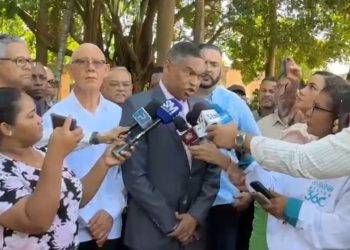 Oposición cuestiona recorte a fondos de partidos y exige medidas más transparentes ante crisis