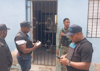 Mujer es asesinada en presunto feminicidio en Santo Domingo Este