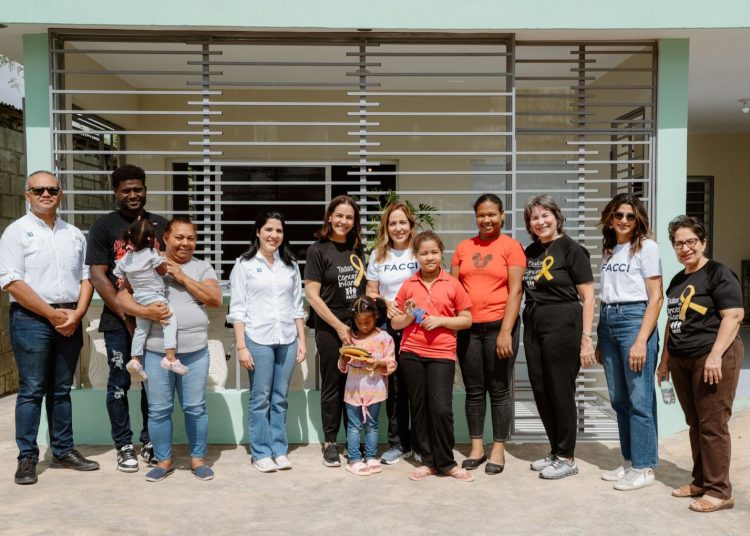 Banco Popular y FACCI entregan vivienda a niña con cáncer en Los Frailes