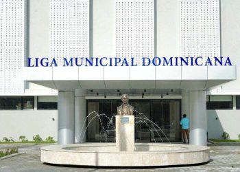 LMD suspende agrimensor investigado por presunto fraude inmobiliario