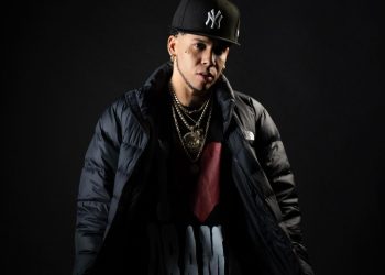 Dixson Waz es reconocido en los Premios Q 2026 por su exitosa trayectoria en la música