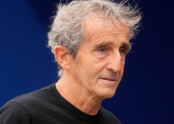 Ex piloto Alain Prost resulta herido durante asalto a su residencia en Suiza