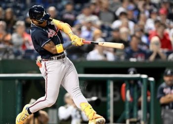 Acuña vuelve a jonronear y Harris impulsa triunfo de los Bravos sobre Cincinnati