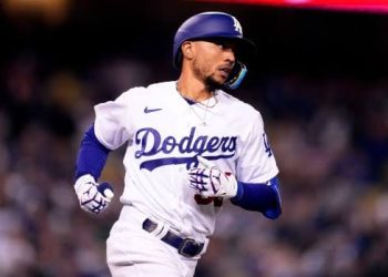 Dodgers recuperan a Mookie Betts tras activarlo de la lista de lesionados