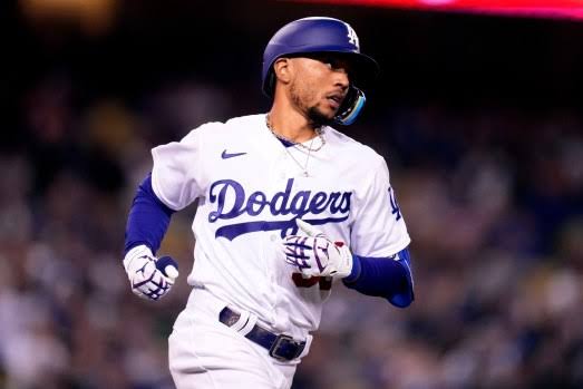 Dodgers recuperan a Mookie Betts tras activarlo de la lista de lesionados