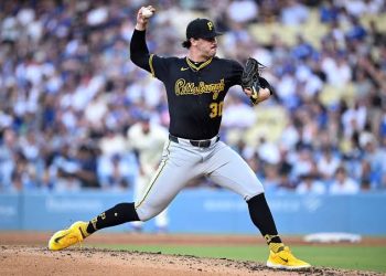 Skenes coquetea con el no-hitter y hace historia en triunfo de Piratas sobre Rockies