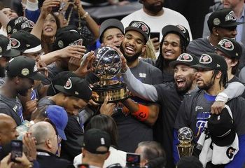 Knicks aplastan a Cavaliers y avanzan a las Finales de la NBA; Towns vuelve a brillar con doble-doble