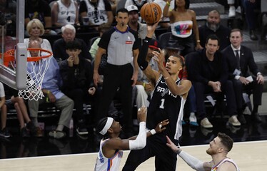 Wembanyama lidera paliza de Spurs sobre Thunder y fuerza un séptimo partido en el Oeste