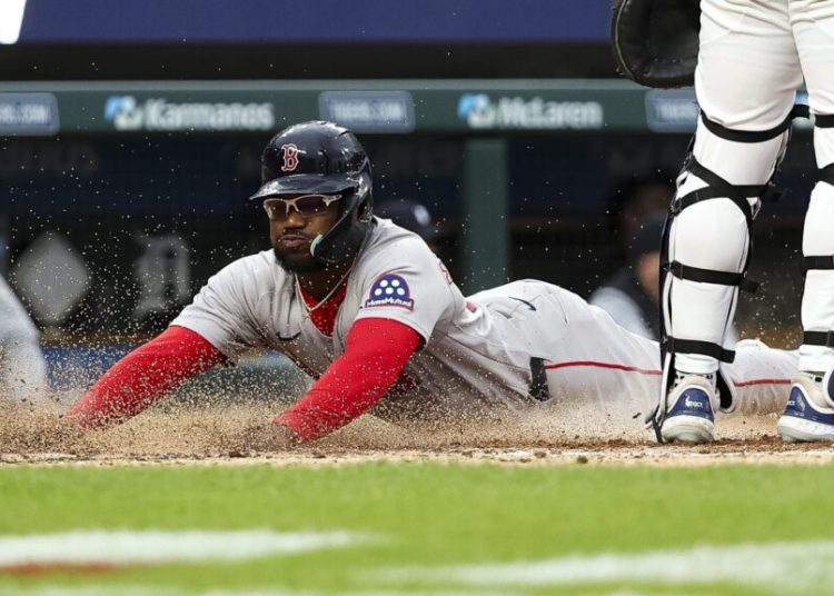 Medias Rojas desatan ofensiva y aplastan a Tigres; castigan con dureza a Valdez en Detroit