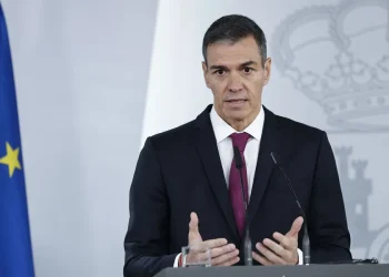 Sánchez viaja este martes a Roma y se reunirá con el papa, pero no habrá cita con Meloni