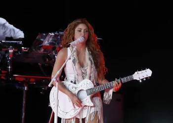Shakira dará en Copacabana el concierto más multitudinario de su carrera este sábado