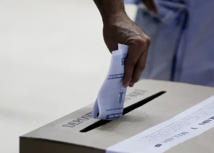 La campaña presidencial colombiana, una carrera entre ideas diferentes y coincidencias