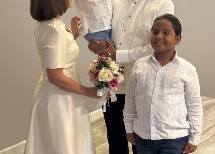 Juan Manuel Méndez anuncia su matrimonio tras años de relación con su compañera de vida