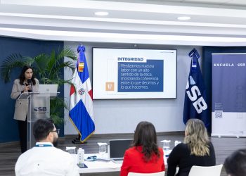 Escuela SB ha capacitado a 10,000 personas en dos años