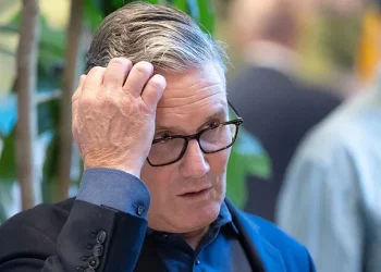 Keir Starmer anuncia su dimisión como primer ministro del Reino Unido