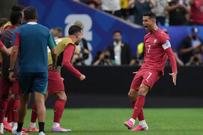 Cristiano Ronaldo hace historia: anota en seis Copas del Mundo distintas