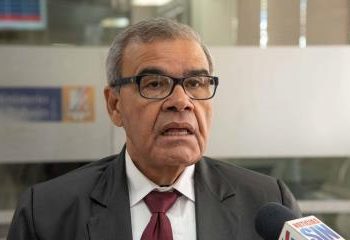 Senén Caba arremete contra el Código Penal creado por “delincuentes” para criminalizar a los médicos