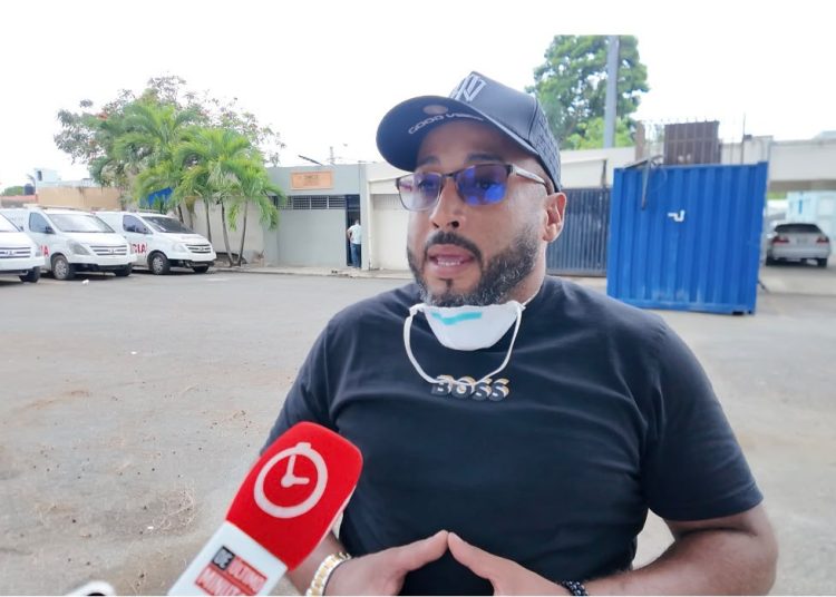 Familia de oficial de la DNCD hallado muerto rechaza versión de suicidio y pide investigación exhaustiva