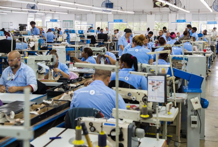 Índice Mensual de Actividad Manufacturera sube 8.9 en mayo y se ubica en 62.9