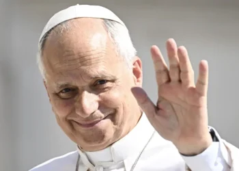 El papa pide a los jóvenes que elijan con sabiduría su colegio y universidad