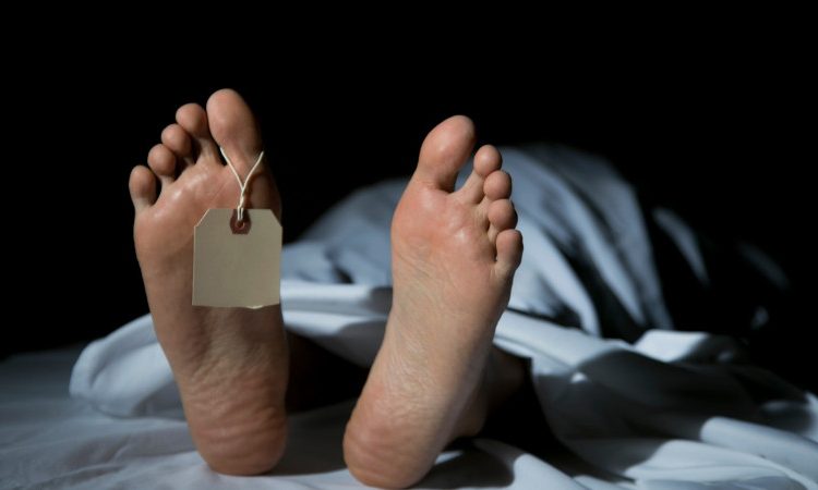 Hombre muere al caer de sexto piso mientras instalaba aire acondicionado en Ensanche Quisqueya